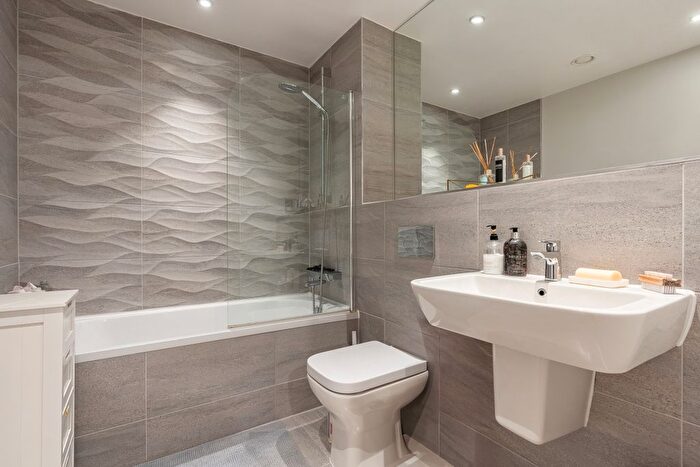 1 Bedroom Flat For Sale In Hope Quay, The Gateway, Bristol, BS1