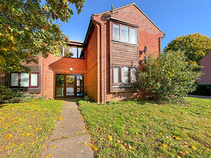 Studio For Sale In Weston Way, Newmarket, Suffolk, CB8