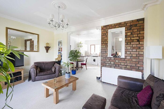 2 Bedroom Ground Maisonette For Sale In Station Road, Ashley Down, Bristol, BS7