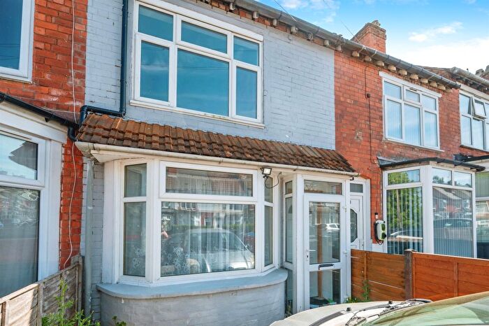 3 Bedroom Terraced House For Sale In Geoffrey Road, Birmingham, B11