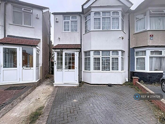4 Bedroom Semi-Detached House To Rent In Sparkbridge Road, Harrow, HA1