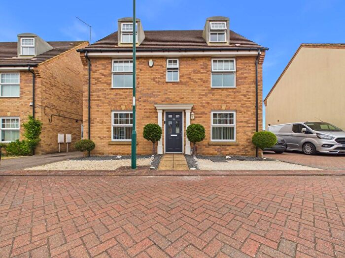 5 Bedroom Detached House For Sale In Verde Close, Eye, PE6