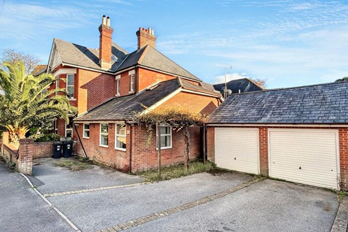 4 Bedroom Flat For Sale In Alum Chine, BH4