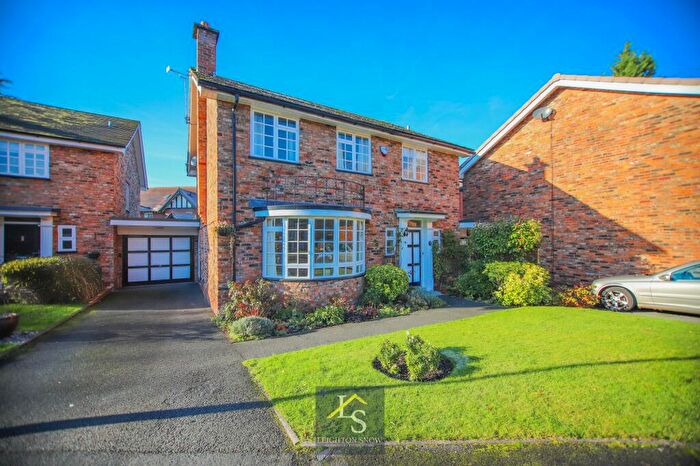 4 Bedroom Detached House For Sale In Beathwaite Drive, Bramhall, SK7