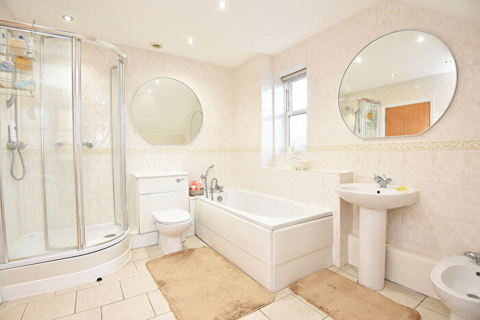 2 Bedroom Apartment For Sale In The Penthouse, Portland Crescent, Harrogate, HG1