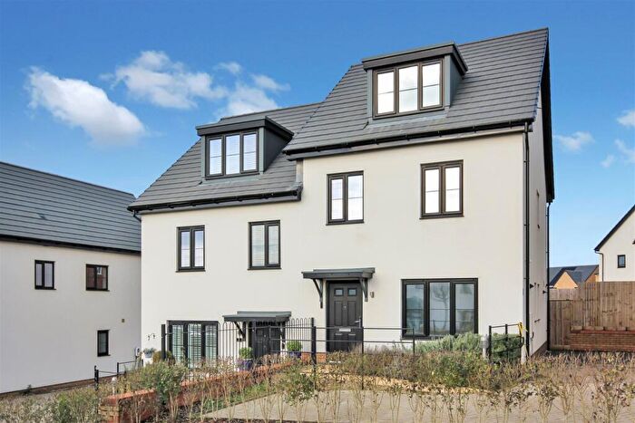 3 Bedroom Semi Detached House For Sale In Cydonia Way, Wellingborough, NN8