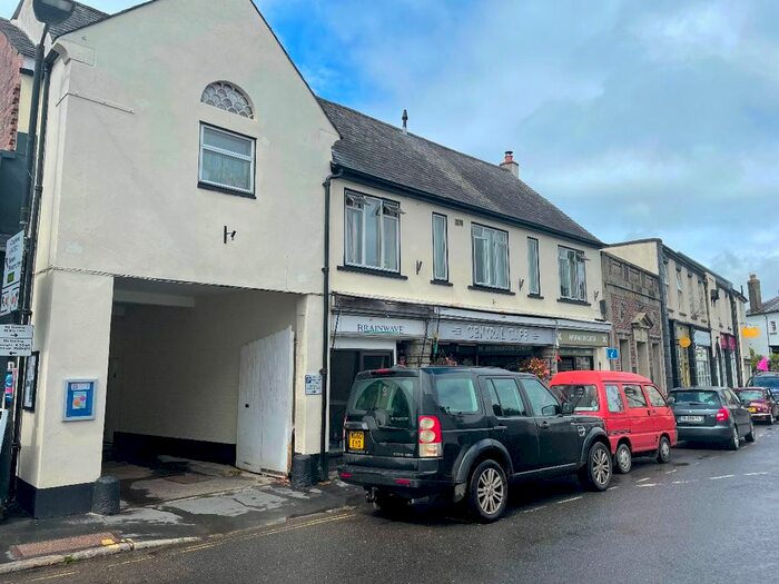 2 Bedroom Flat To Rent In Flat, - New Street, Moretonhampstead, Newton Abbot, TQ13