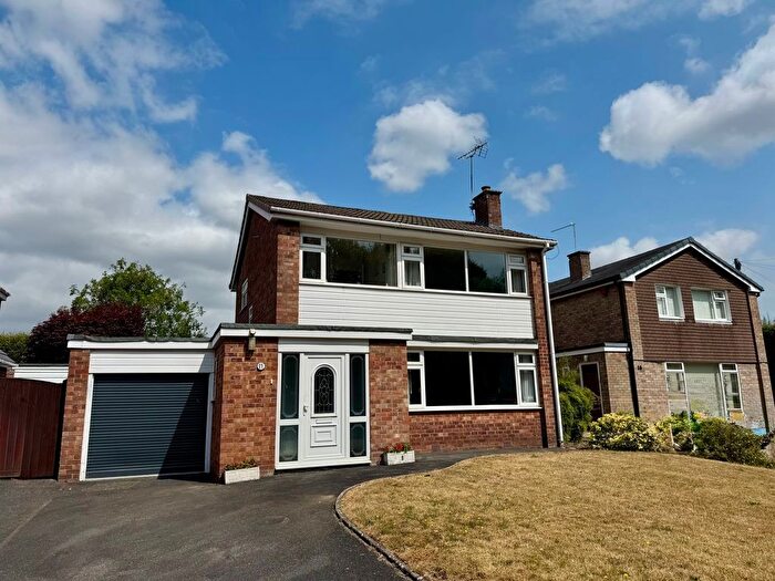 3 Bedroom Detached House For Sale In Dunbar Close, Holmes Chapel, CW4