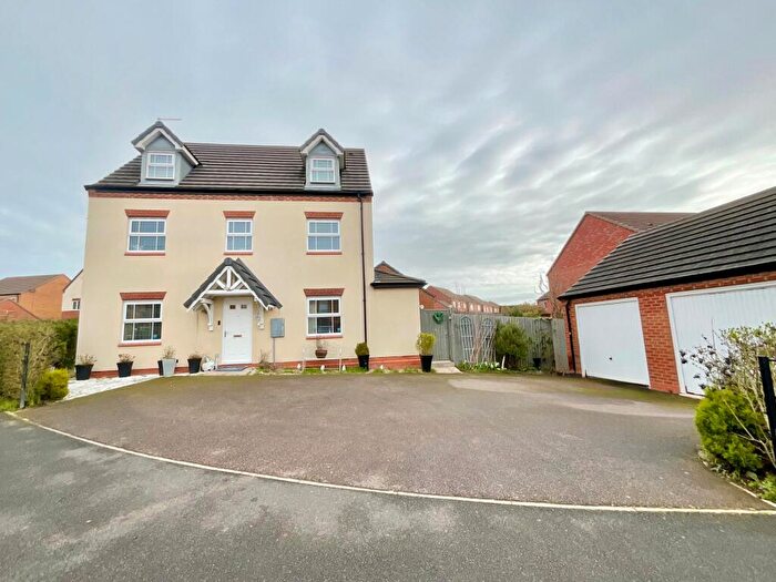 5 Bedroom Detached House For Sale In Sandpiper Drive, Stafford, ST16