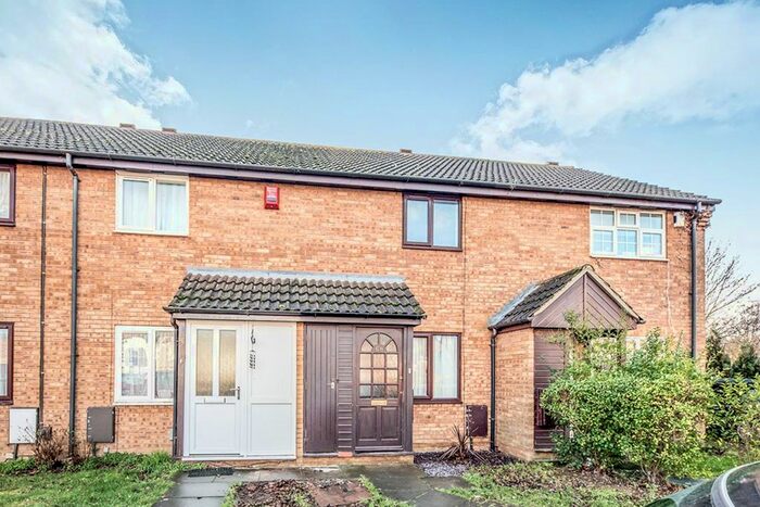 2 Bedroom Terraced House To Rent In St. Leonards Street, Bedford, MK42