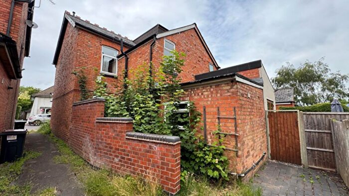 3 Bedroom End Of Terrace House For Sale In Mary Vale Road, Birmingham, West Midlands, B30
