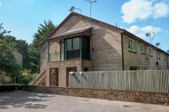 1 Bedroom Maisonette To Rent In Harold Close, Totton, Southampton, SO40