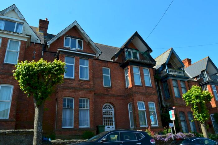 1 Bedroom Flat To Rent In Queens Road, Lipson, PL4