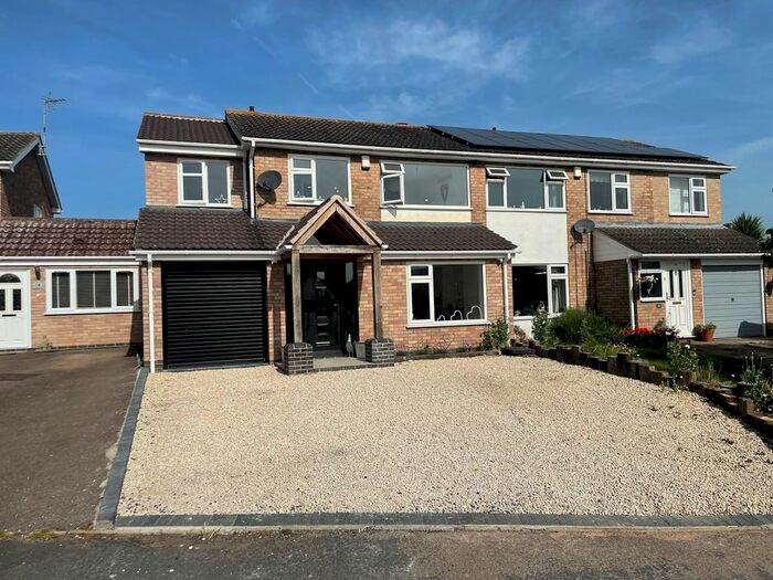 4 Bedroom Semi-Detached House To Rent In Warwick Road, Broughton Astley, Leicester, LE9