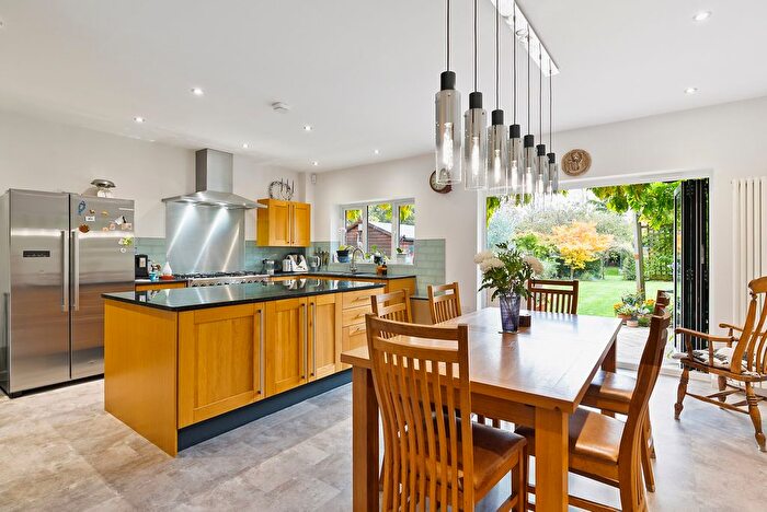 5 Bedroom Detached House For Sale In Altwood Bailey, Maidenhead, SL6