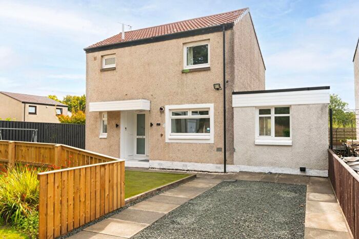 4 Bedroom Detached House For Sale In Millfield, Livingston Village, Livingston, EH54