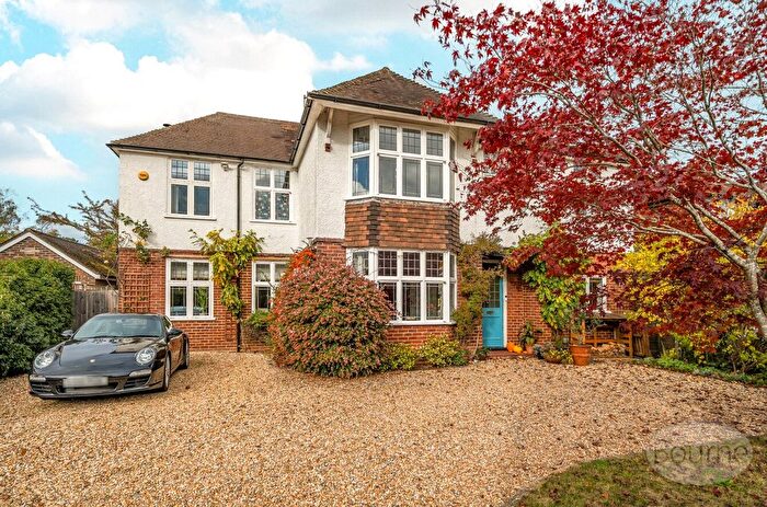 5 Bedroom Detached House For Sale In Broomleaf Road, Farnham, Surrey, GU9
