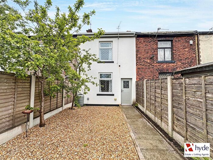 2 Bedroom Terraced House To Rent In Oak Street, Radcliffe, Bury., M26