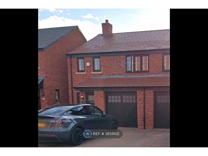 3 Bedroom Semi-Detached House To Rent In Baker Way, Lichfield, WS14