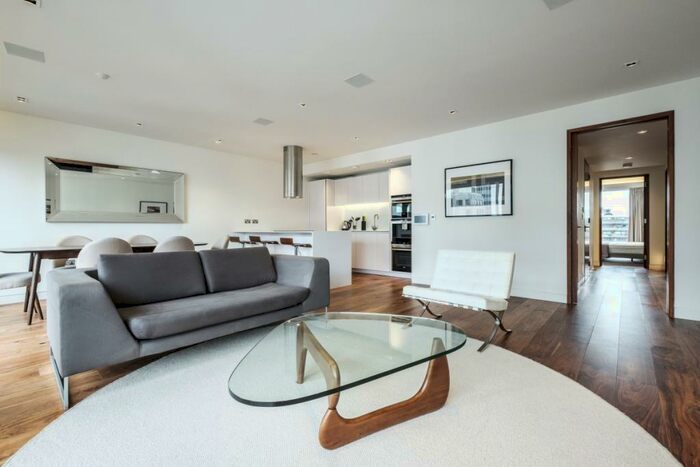 3 Bedroom Apartment To Rent In Wood Street, Epc:B, EC2