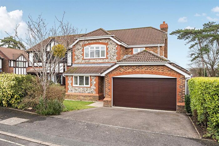 4 Bedroom Detached House For Sale In William Price Gardens, Fareham, PO16