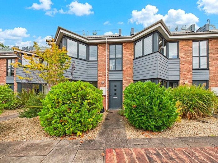 2 Bedroom Flat For Sale In Avon View, Crews Hole Road, Bristol, BS5