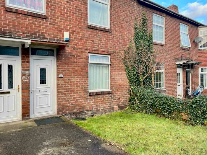 2 Bedroom Flat To Rent In Baker Gardens, Dunston, NE11