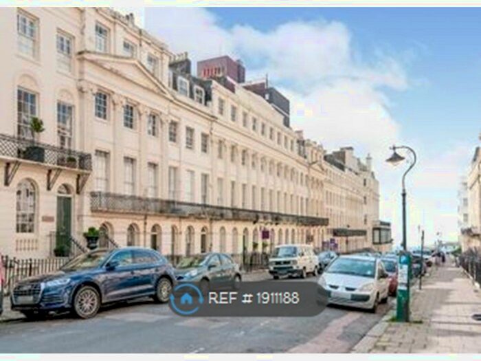 2 Bedroom Flat To Rent In Oriental Place, Brighton, BN1