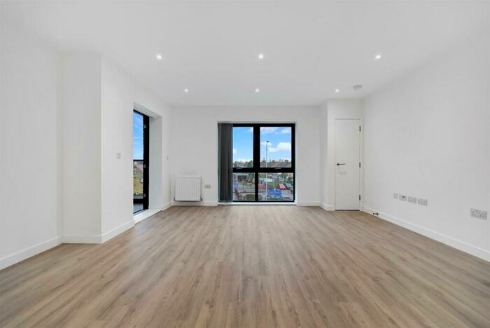 2 Bedroom Apartment To Rent In Apartment, A Spring Gardens, Romford, RM7