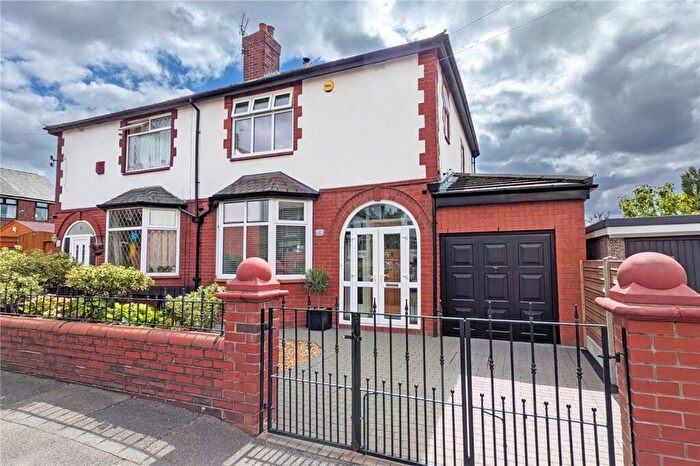 3 Bedroom Semi-Detached House For Sale In Columbia Avenue, Debdale Park, Manchester, M18