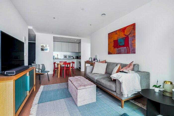 2 Bedroom Flat To Rent In No.2, Upper Riverside, Cutter Lane, Greenwich Peninsula SE10