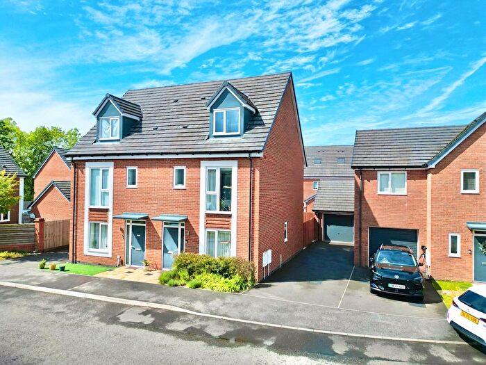 4 Bedroom Semi-Detached House For Sale In John Bradbury Place, Stoke-On-Trent, ST4