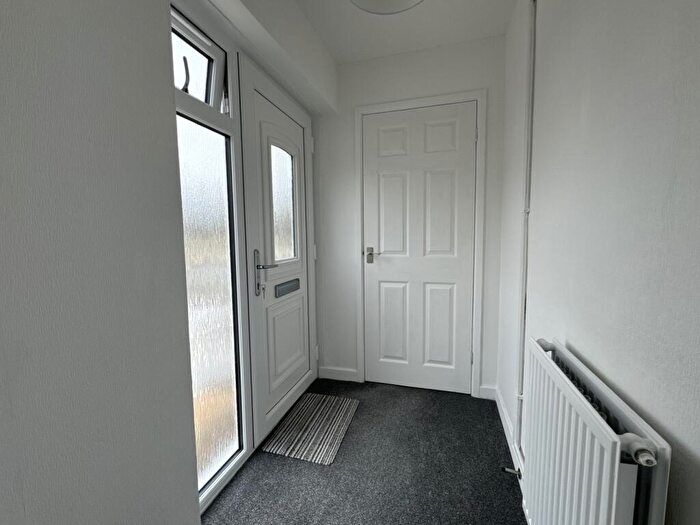 2 Bedroom Detached Bungalow For Sale In Derlyn Park, Tycroes, Ammanford, Carmarthenshire., SA18