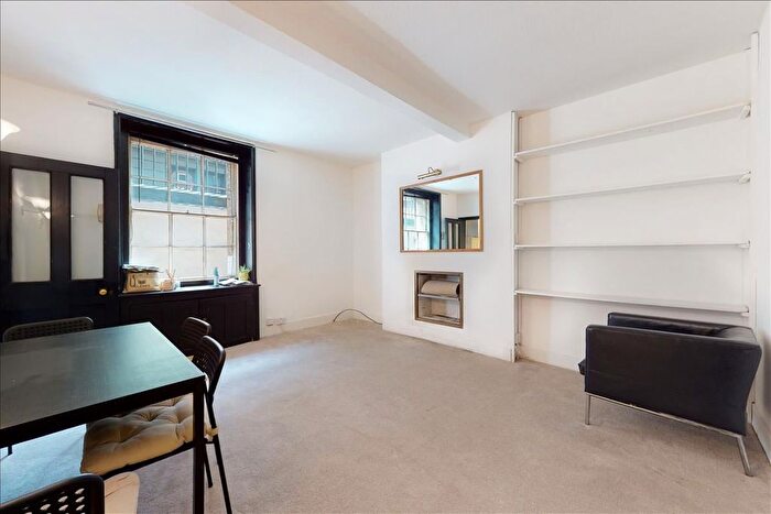 2 Bedroom Flat To Rent In Kensington Mall, Kensington, London, Kensington Amp; Chelsea, W8