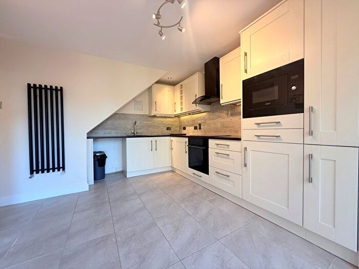 3 Bedroom Property To Rent In Dawley, Welwyn Garden City, AL7