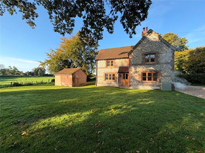 2 Bedroom Detached House To Rent In Monkwood, Alresford, Hampshire, SO24