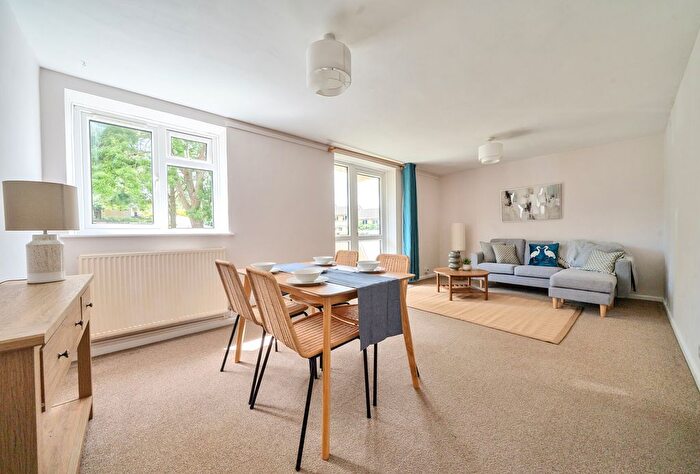 2 Bedroom Flat For Sale In Pitman House, Moorfields Road, Bath, Somerset, BA2