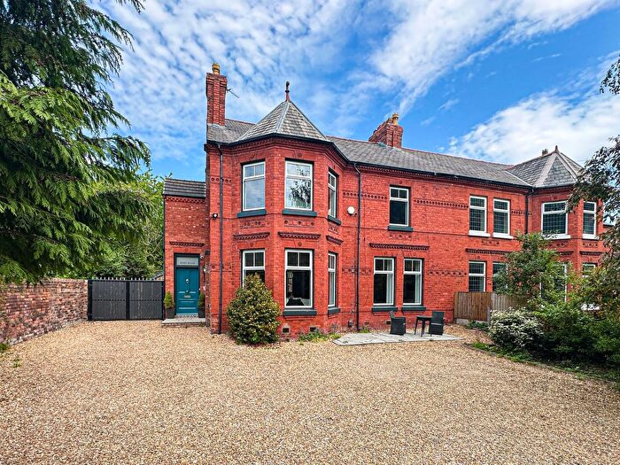 5 Bedroom Semi-Detached House For Sale In Roby Road, Huyton, L36