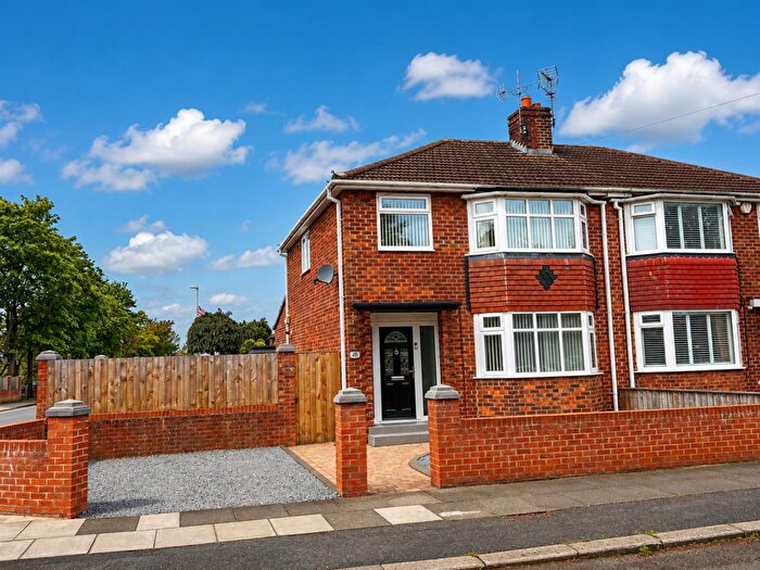 3 Bedroom Semi Detached House For Sale In Hewitson Road, Darlington, DL1