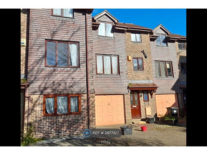 2 Bedroom Terraced House To Rent In Preston Village Mews, Brighton, BN1