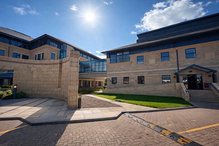 1 Bedroom Apartment To Rent In Croft Road, Bingley, BD16