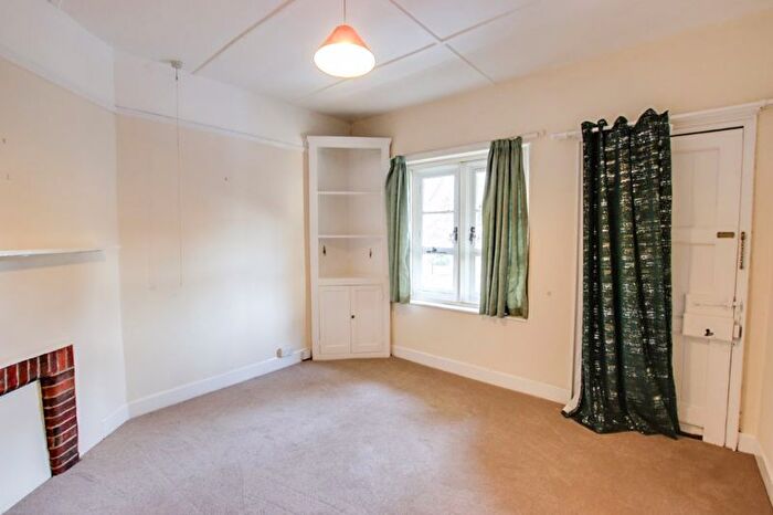 1 Bedroom Terraced House To Rent In Union Street, Trowbridge, BA14