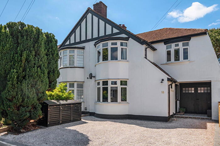 4 Bedroom Semi-Detached House For Sale In Oxhawth Crescent, Bromley, BR2