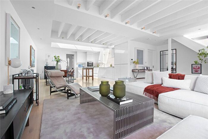 2 Bedroom Flat For Sale In Bath Street, London, EC1V