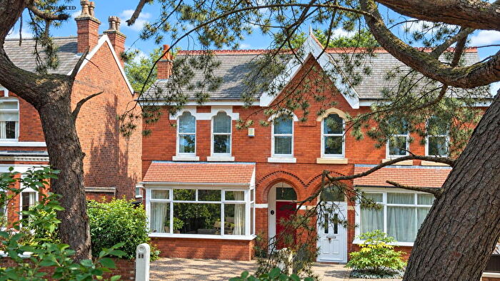 3 Bedroom Semi-Detached House For Sale In Laurel Grove, Southport, PR8