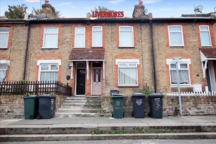 2 Bedroom Terraced House For Sale In Mount Pleasant Road, Dartford, DA1