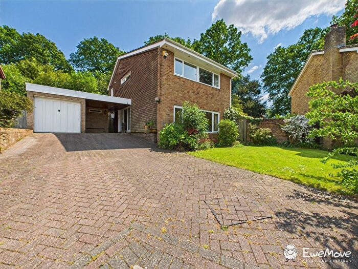 4 Bedroom Detached House For Sale In Thornbury Wood, Chandler's Ford, Eastleigh, Hampshire, SO53