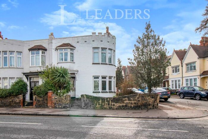 4 Bedroom End Of Terrace House To Rent In West Road, Southend On Sea, SS0
