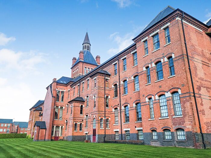 3 Bedroom Flat For Sale In , Highcroft Hall Highcroft Road, Birmingham, B23