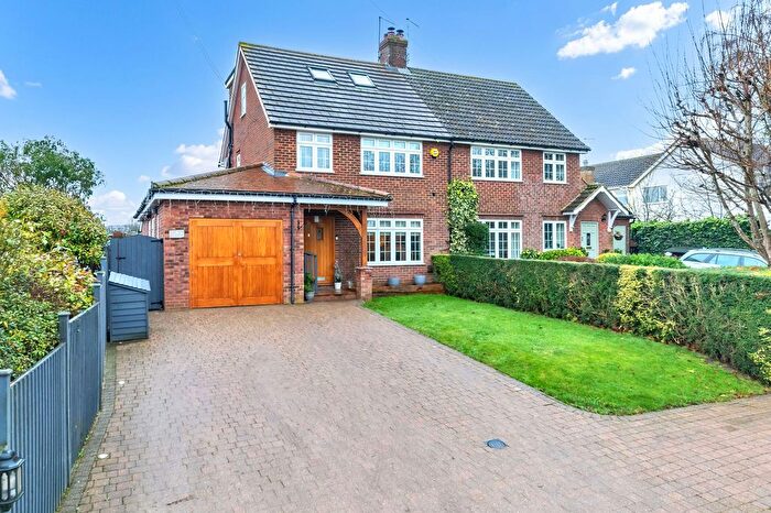 4 Bedroom Semi-Detached House For Sale In The Street, Kelshall, SG8